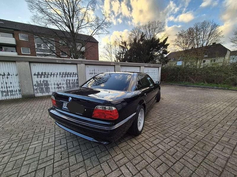 Gebraucht BMW 750L 326 PS (239 kW) 1998 Limousine