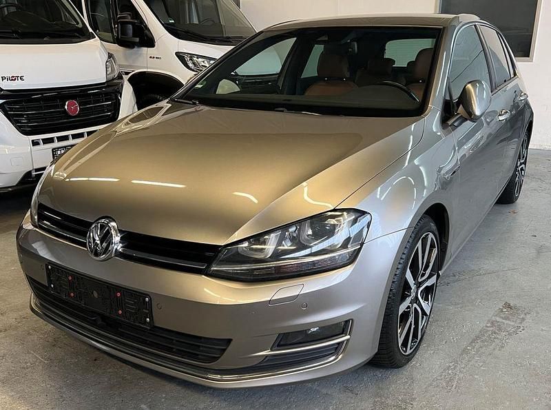 Braun Gebraucht 2014 VW Golf VII Edition Limousine | 9.999 € (Fairer Preis) - Bild 1/4