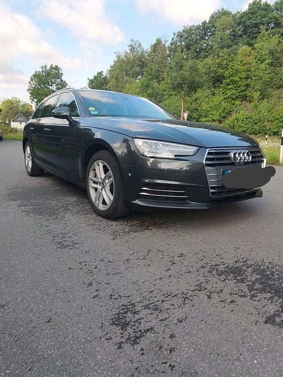 Grau Gebraucht 2016 Audi A4 Sport Kombi | 14.900 € (Fairer Preis) - Bild 1/4