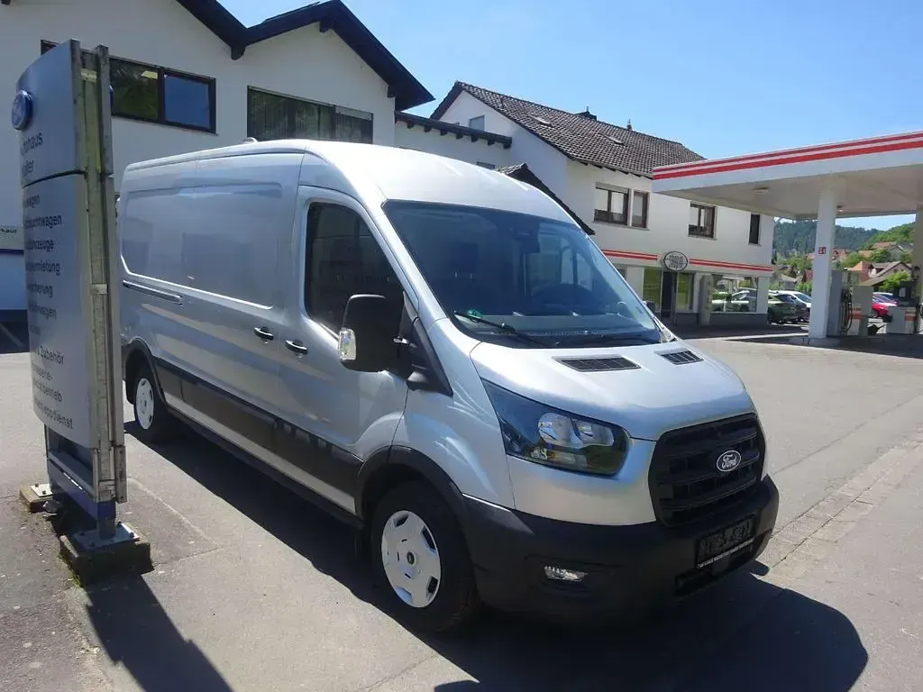 Neu Ford Transit Trend 165 PS (121 kW) 2025 Polarsilber metallic Van / Kleinbus