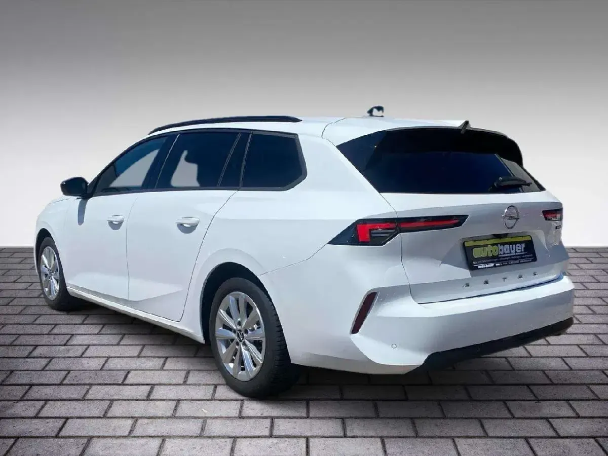 Gebraucht Opel Astra Edition 145 PS (106 kW) 2024 Other Kleinwagen