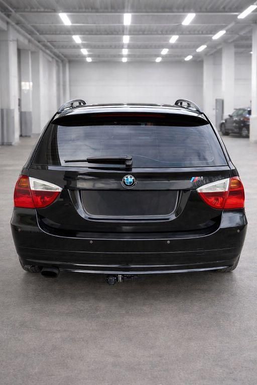 Gebraucht BMW 318 Sport Line 143 PS (105 kW) 2007 Schwarz Kombi