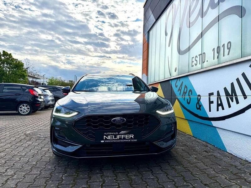 Gebraucht Ford Focus ST-Line 125 PS (91 kW) 2024 Grau Kombi