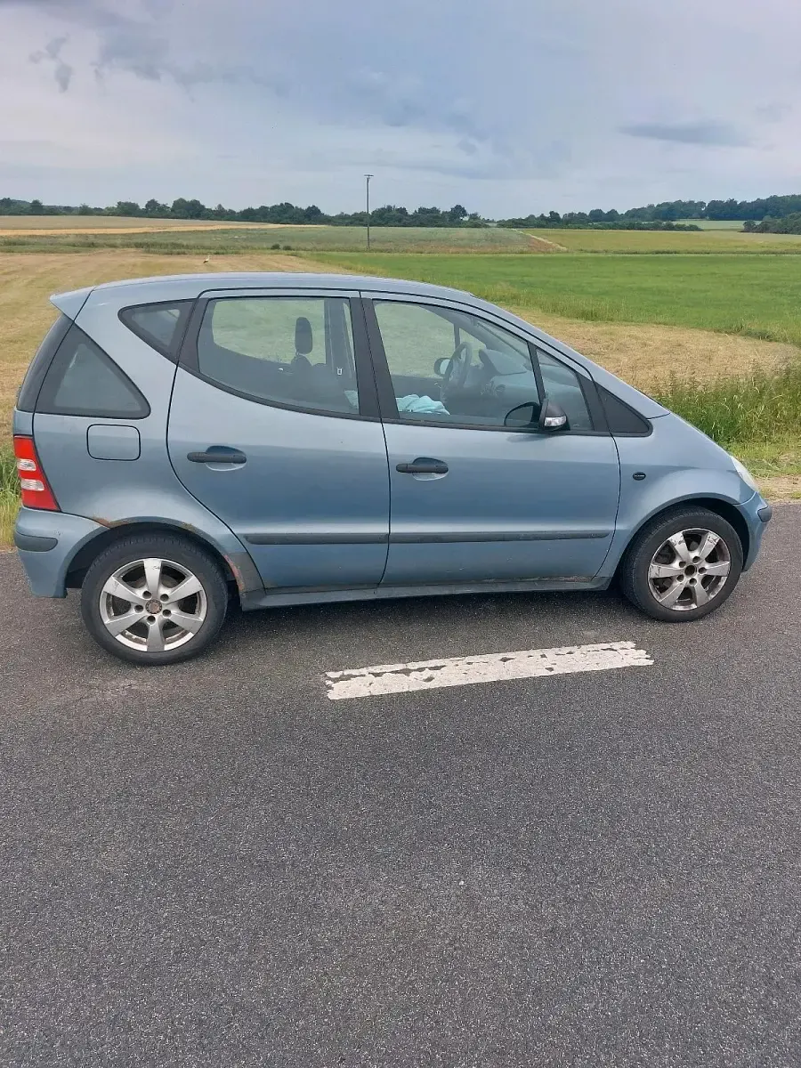 Gebraucht Mercedes A140 80 PS (58 kW) 2004 Blau Kleinwagen