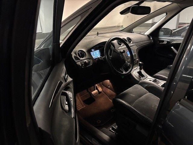 Gebraucht Ford S-MAX Titanium 160 PS (117 kW) 2008 Grau Van / Kleinbus