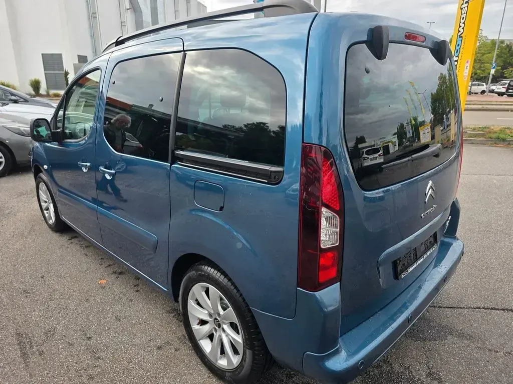 Gebraucht Citroën Berlingo Shine 120 PS (88 kW) 2017 Blau Van / Kleinbus