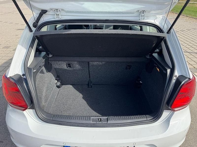 Gebraucht VW Polo Highline 90 PS (66 kW) 2017 Weiß Kleinwagen