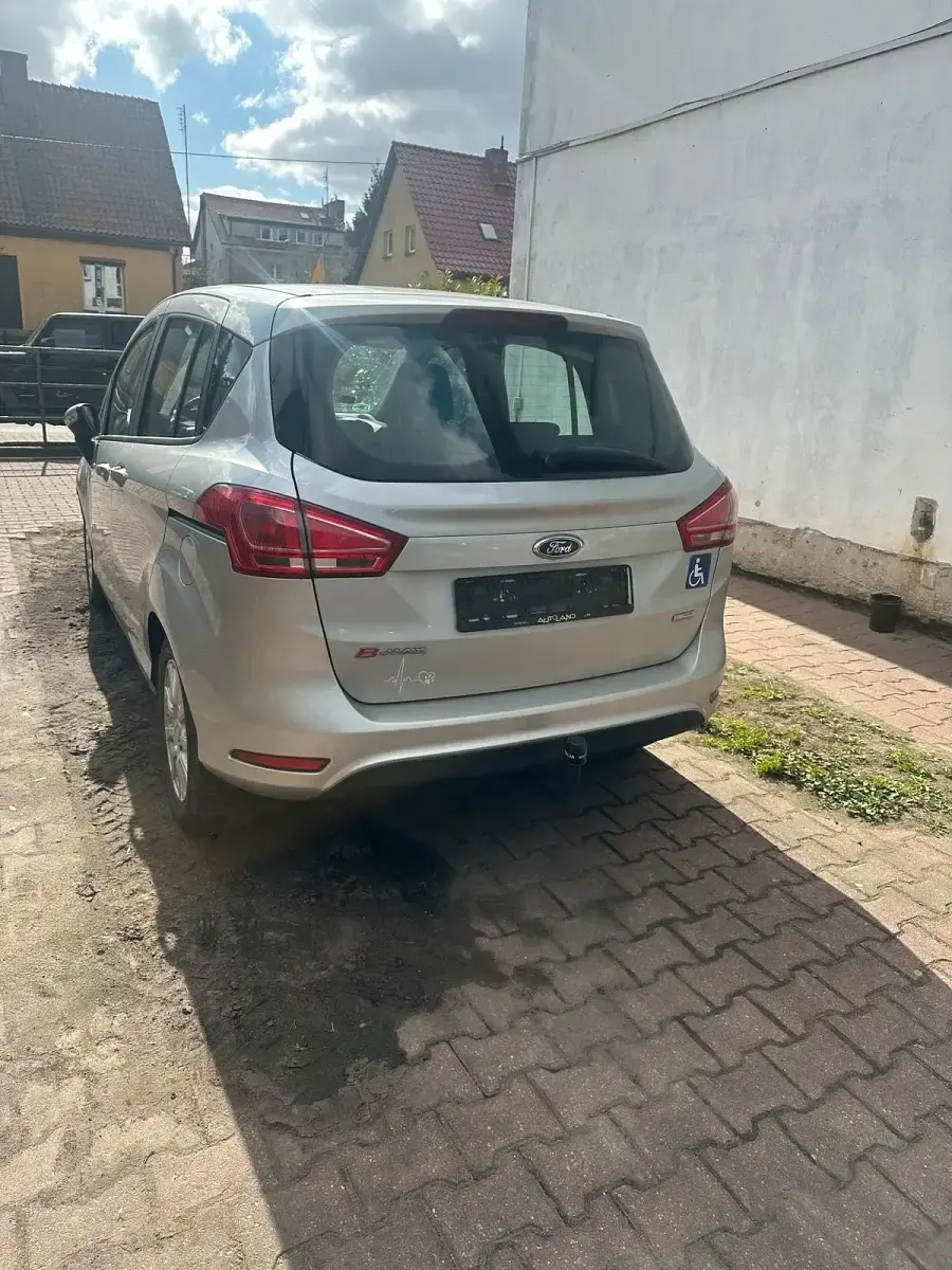 Gebraucht Ford B-MAX 101 PS (74 kW) 2013 Van / Kleinbus