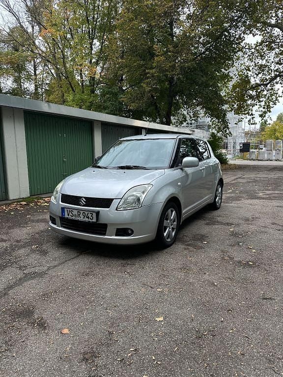 Silber Gebraucht 2009 Suzuki Swift Limousine | 2.250 € (Guter Preis) - Bild 1/4