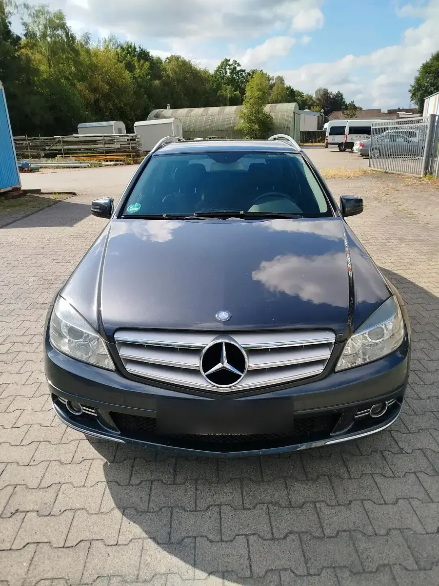 Gebraucht Mercedes C180 120 PS (88 kW) 2010 Grau Kombi