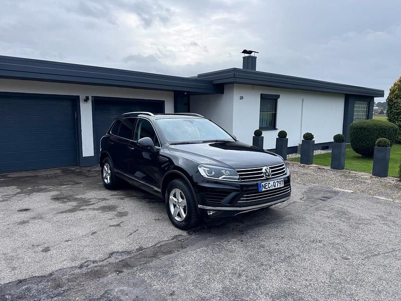 Schwarz Gebraucht 2015 VW Touareg SUV | 15.000 € (Superpreis) - Bild 1/4