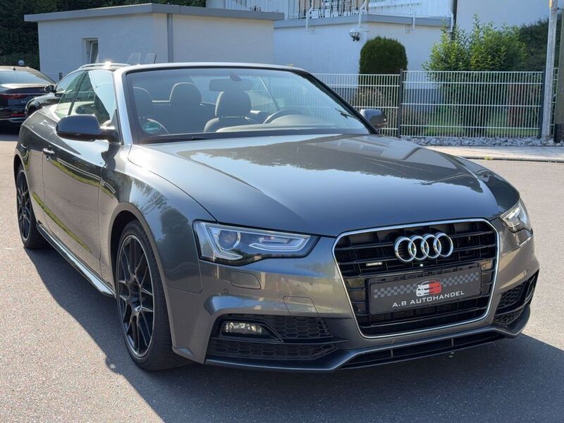 Gebraucht Audi A5 Cabriolet Design 190 PS (139 kW) 2016 Grau Cabrio