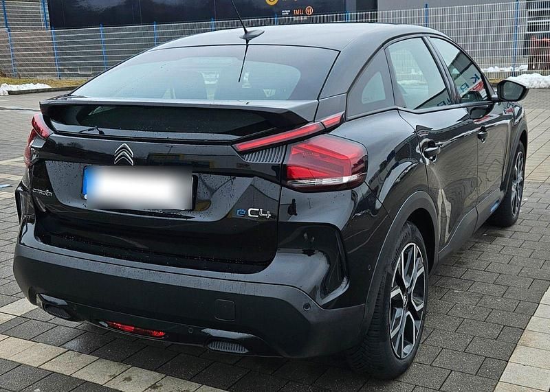 Gebraucht Citroën e-C4 Feel 100 kW (136 PS) 2022 Schwarz Limousine