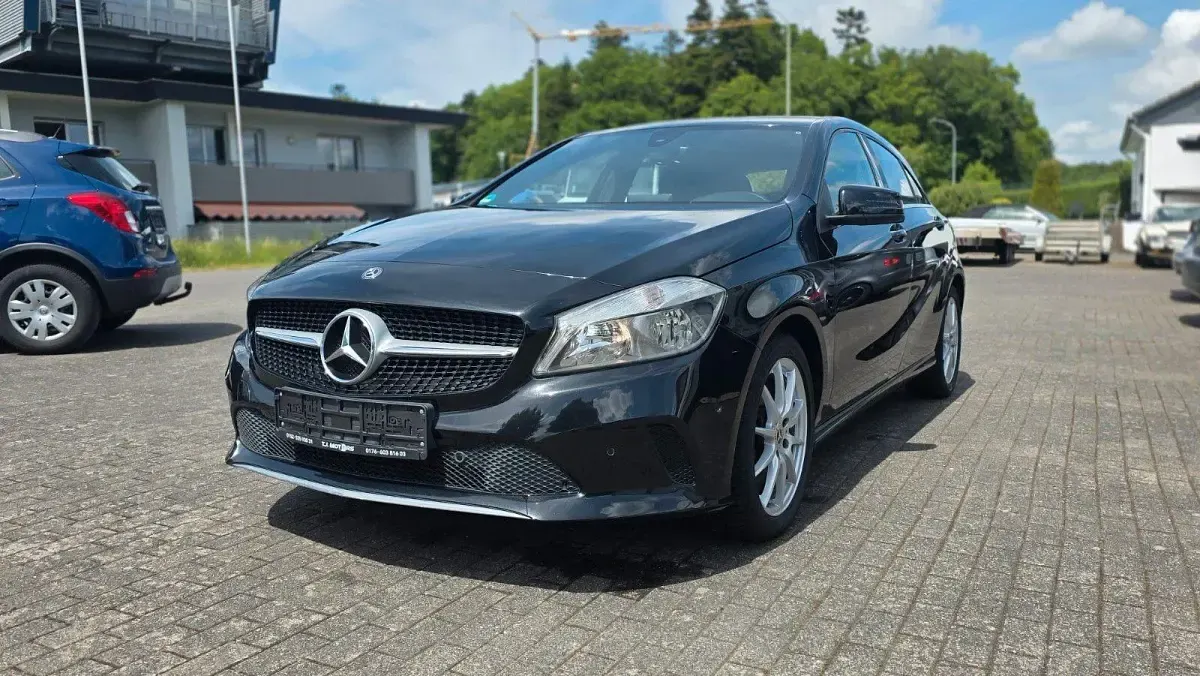 Gebraucht Mercedes A200 156 PS (114 kW) 2017 Schwarz Kleinwagen