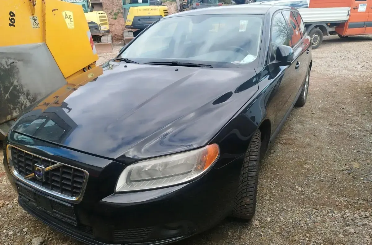 Gebraucht Volvo V70 145 PS (106 kW) 2010 Schwarz Kombi