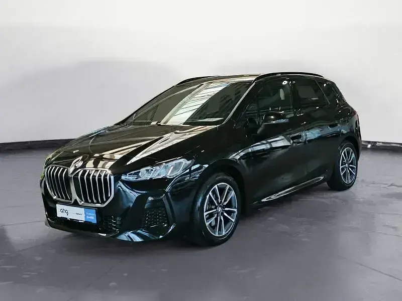 Gebraucht BMW 220 Active Tourer M Sport 170 PS (125 kW) 2025 Van / Kleinbus