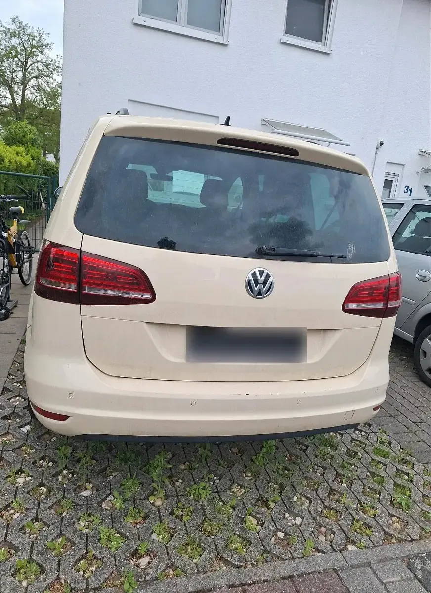 Gebraucht VW Sharan 150 PS (110 kW) 2019 Gelb Van / Kleinbus