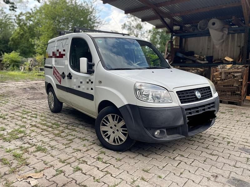 Weiß Gebraucht 2007 Fiat Doblò Van / Kleinbus | 1.699 € (Superpreis) - Bild 1/4