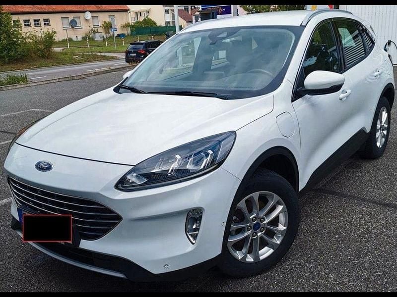 Gebraucht Ford Kuga Titanium 224 PS (164 kW) 2022 Weiß SUV