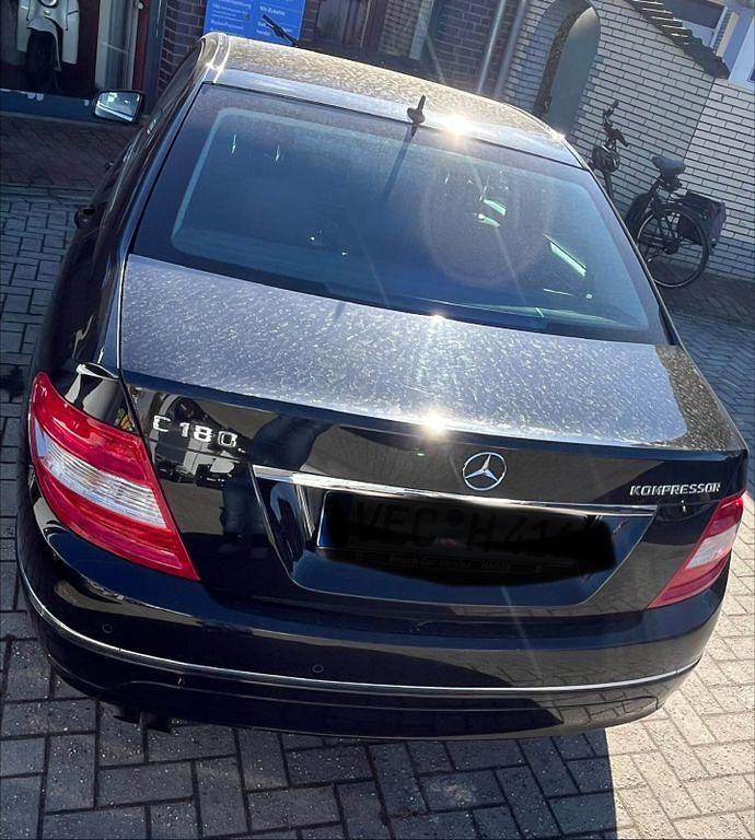 Gebraucht Mercedes C180 156 PS (114 kW) 2009 Schwarz Limousine