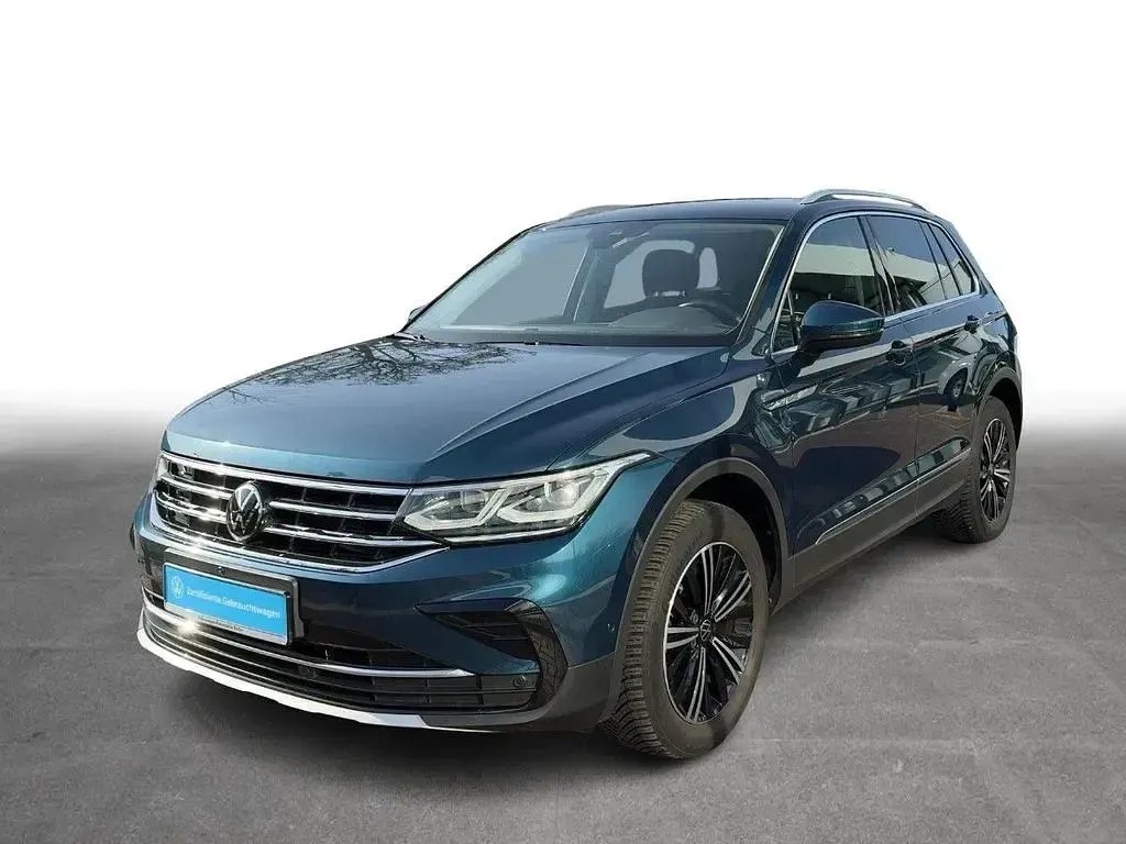 Gebraucht VW Tiguan Elegance 200 PS (147 kW) 2022 Nightshade blue metallic SUV