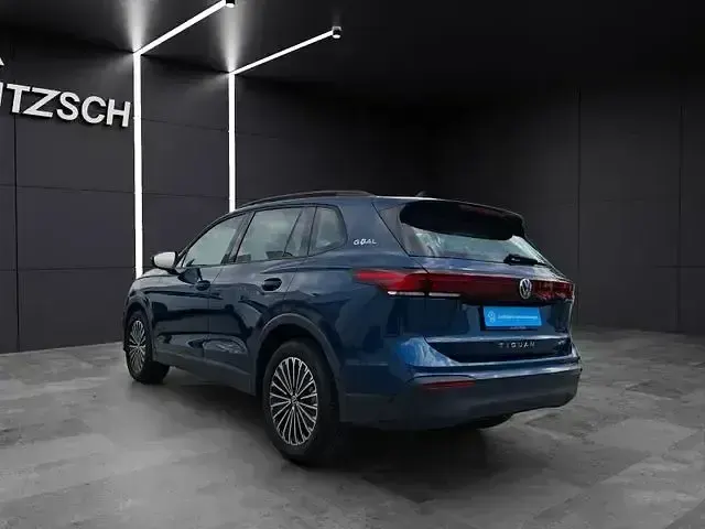 Gebraucht VW Tiguan Goal 150 PS (110 kW) 2025 Blau SUV