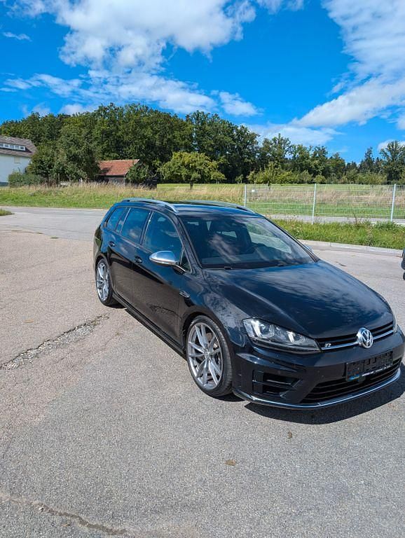Schwarz Gebraucht 2016 VW Golf VII R Kombi | 19.995 € (Superpreis) - Bild 1/4