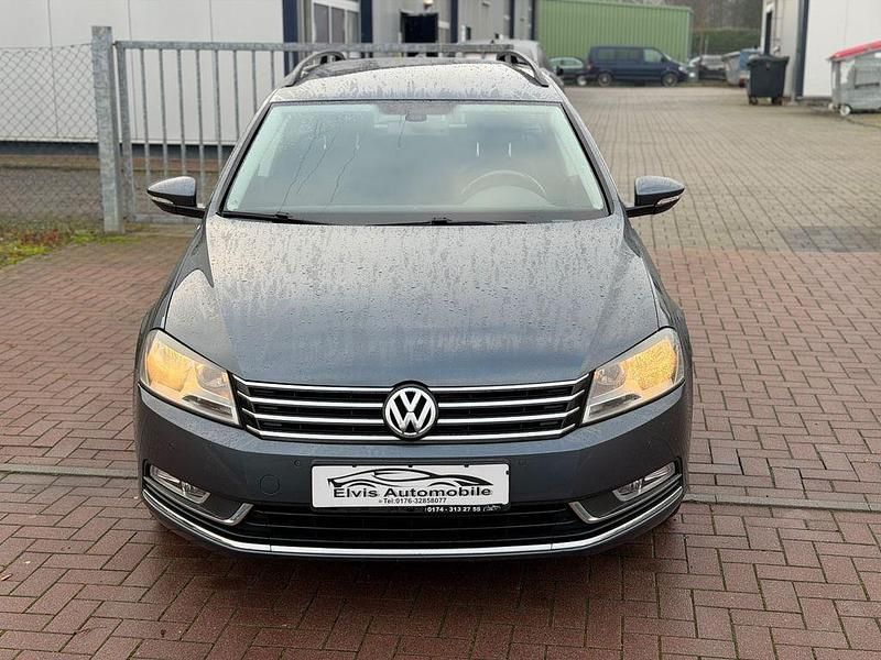 Gebraucht VW Passat Comfortline 122 PS (89 kW) 2012 Grau Kombi