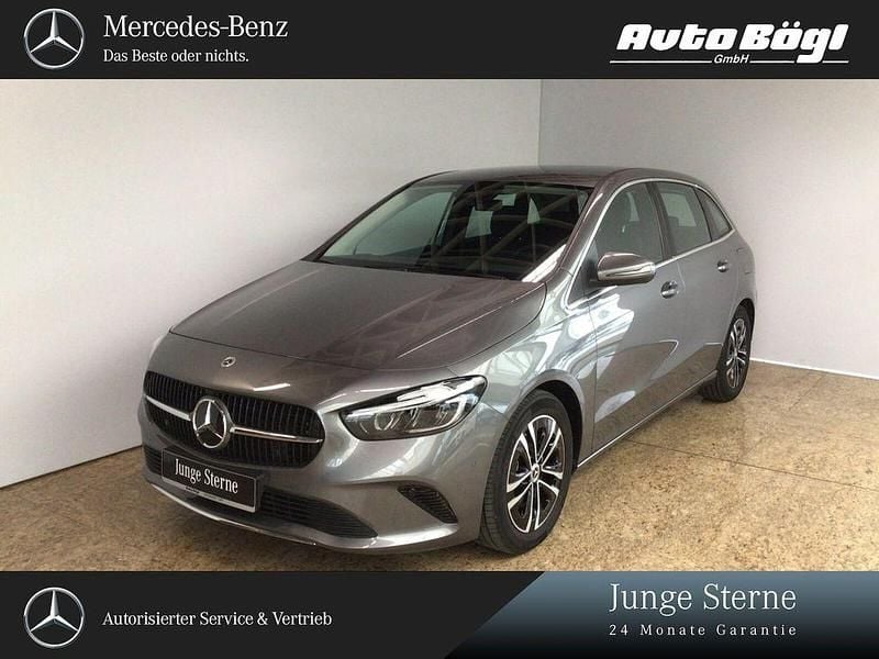 Gebraucht Mercedes B220 Advanced 190 PS (139 kW) 2024 Grau Van / Kleinbus