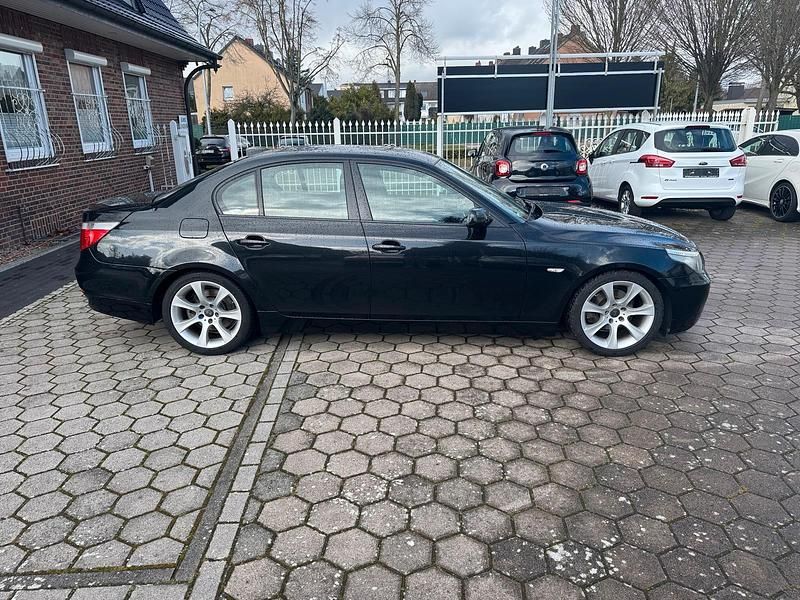 Gebraucht BMW 525 192 PS (141 kW) 2004 Schwarz Limousine