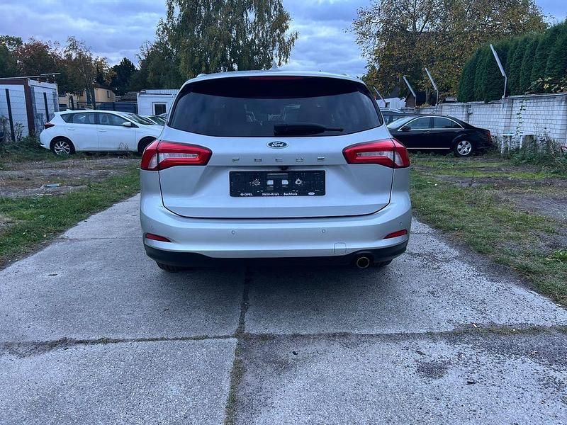 Gebraucht Ford Focus Cool & Connect 150 PS (110 kW) 2020 Silber Limousine