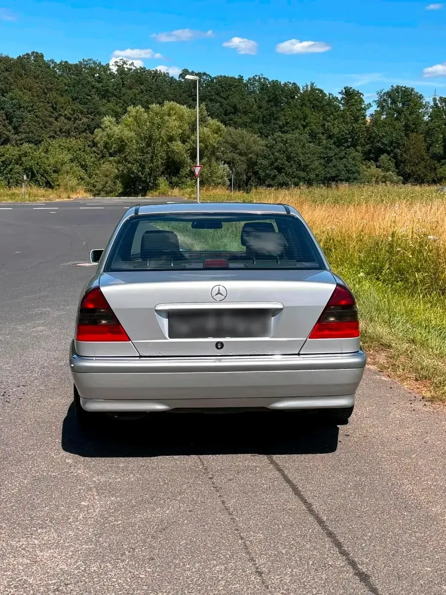Gebraucht Mercedes C230 193 PS (141 kW) 1998 Silber Limousine