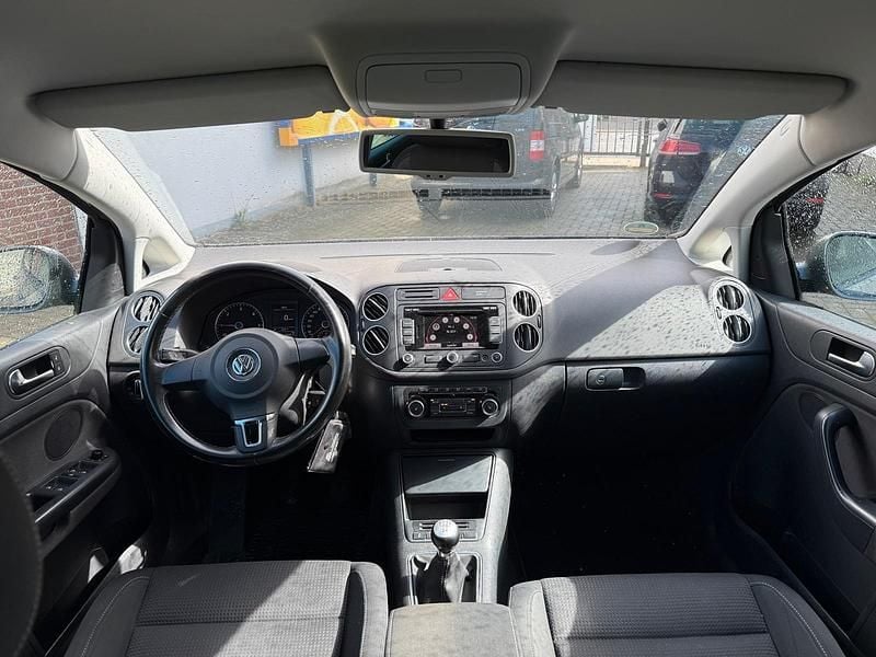 Gebraucht VW Golf VI Team 105 PS (77 kW) 2011 Grau Kleinwagen