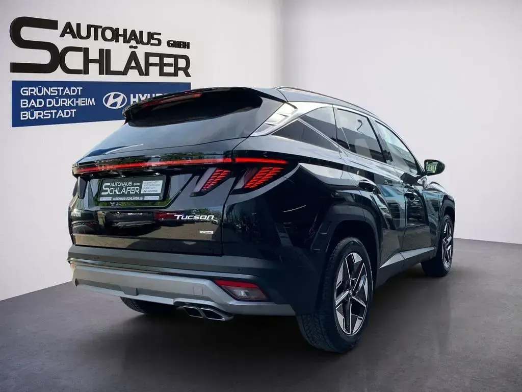 Käytetty Hyundai Tucson Trend 160 HP (117 kW) 2025 Musta Katumaasturi