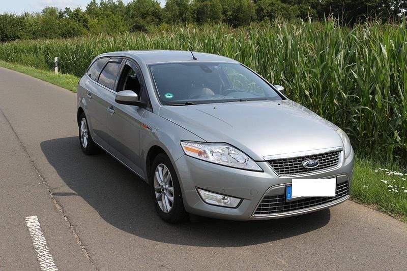 Silber Gebraucht 2009 Ford Mondeo Titanium Kombi | 5.190 € (Etwas zu teuer) - Bild 1/4
