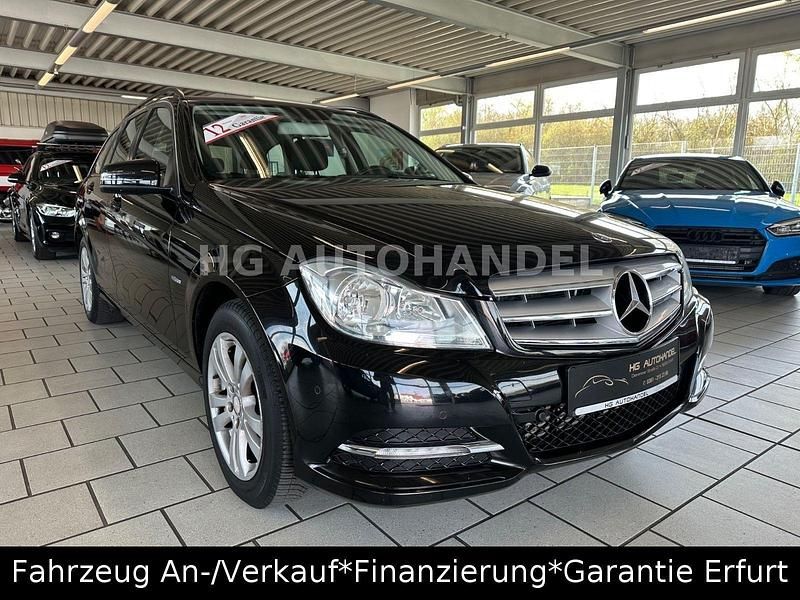 Gebraucht Mercedes C180 156 PS (114 kW) 2011 Schwarz Kombi