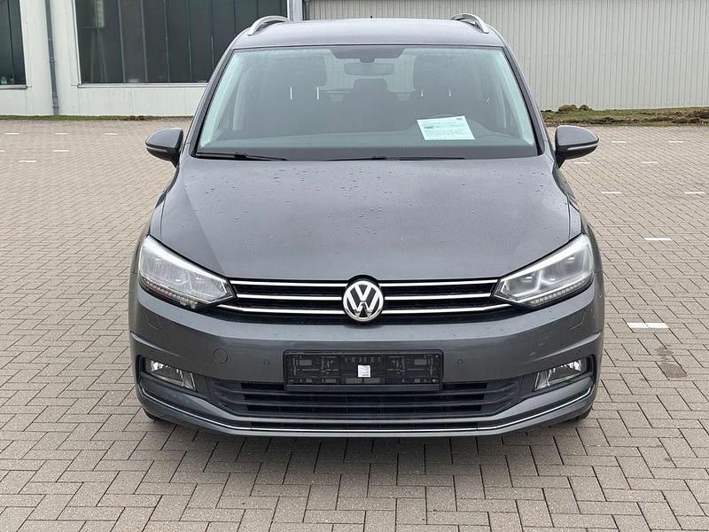 Gebraucht VW Touran Highline 150 PS (110 kW) 2017 Grau Van / Kleinbus