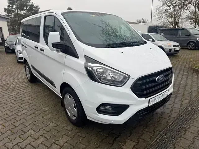 Gebraucht Ford Transit Custom Trend 105 PS (77 kW) 2021 Frostweiß Van / Kleinbus