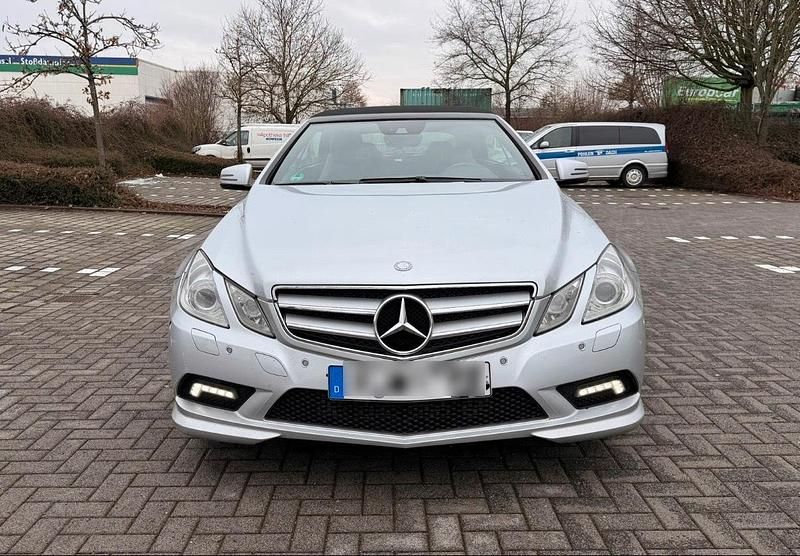 Gebraucht Mercedes E350 AMG 231 PS (169 kW) 2011 Silber Cabrio