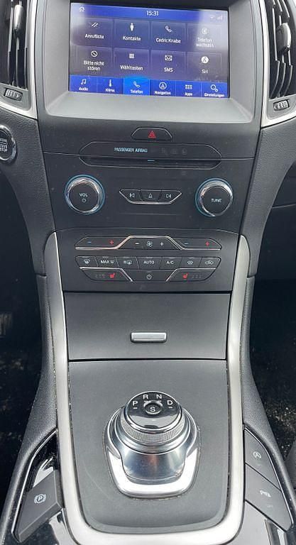 Gebraucht Ford S-MAX Business Edition 190 PS (139 kW) 2019 Schwarz Van / Kleinbus