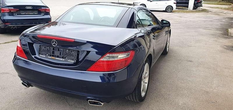 Gebraucht Mercedes SLK200 184 PS (135 kW) 2015 Cavansitblau  metalliclack Cabrio