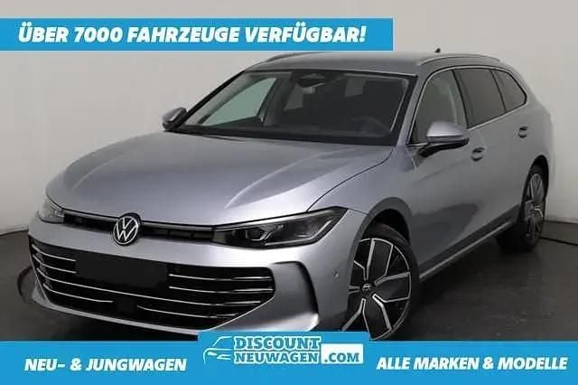 Silber, oyster silver metalli... Neu 2025 VW Passat Alltrack Elegance Kombi | 41.490 € (Fairer Preis) - Bild 1/4