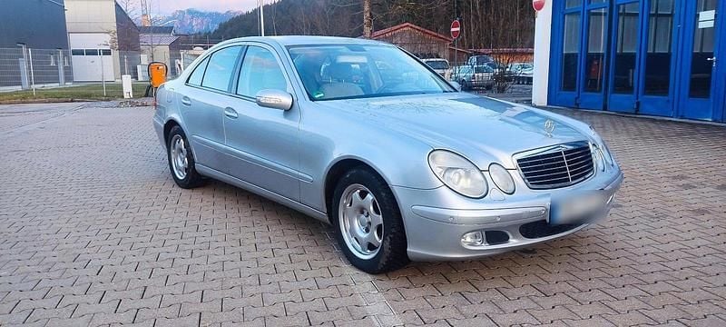Gebraucht Mercedes E320 224 PS (164 kW) 2003 Silber Limousine