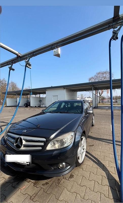 Grau Gebraucht 2009 Mercedes C250 AMG Kombi | 5.000 € (Fairer Preis) - Bild 1/4
