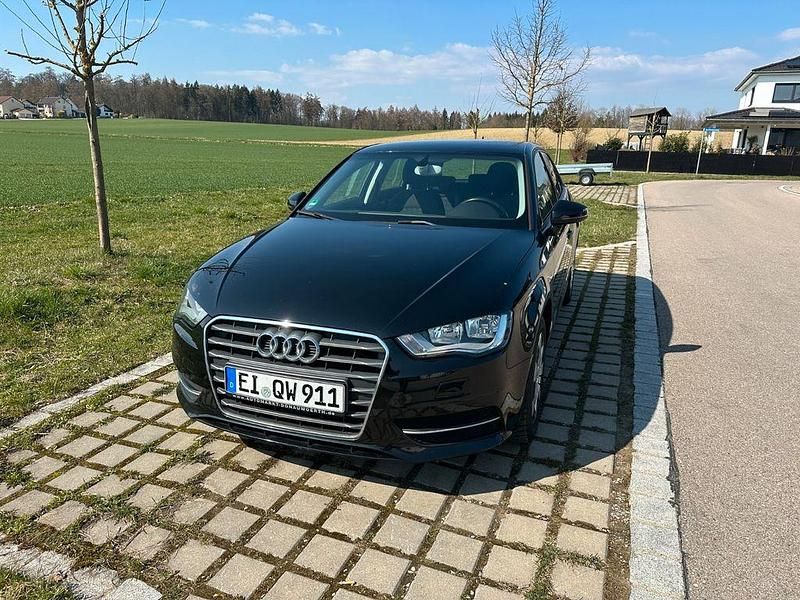 Gebraucht Audi A3 150 PS (110 kW) 2015 Schwarz Limousine