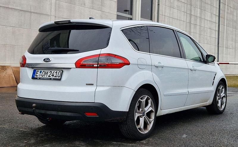 Gebraucht Ford S-MAX Titanium 160 PS (117 kW) 2012 Weiß Van / Kleinbus