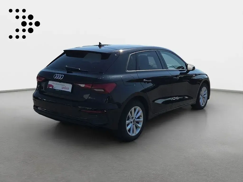 Gebraucht Audi A3 110 PS (80 kW) 2022 Brillantschwarz Limousine