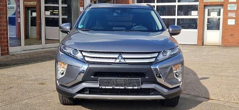 Gebraucht Mitsubishi Eclipse Cross Active 163 PS (119 kW) 2020 Platinumgrau SUV