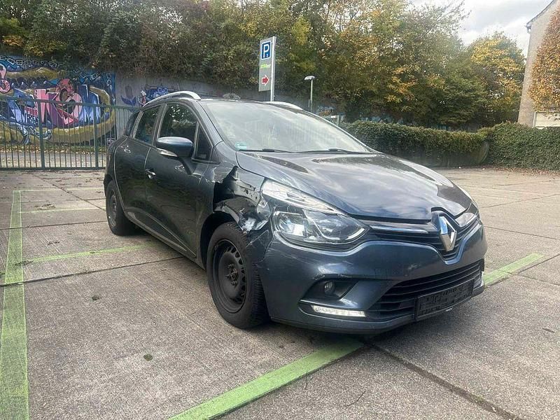Grau Gebraucht 2018 Renault Clio IV Expression Limousine | 4.800 € (Guter Preis) - Bild 1/4