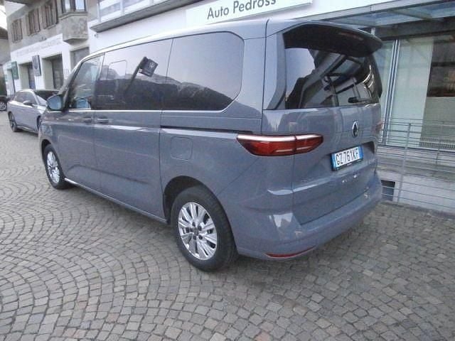 Gebraucht VW Multivan 150 PS (110 kW) 2025 Grau Van